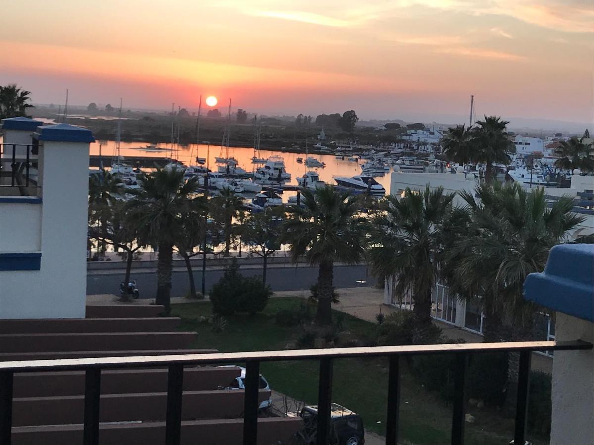 Ferienwohnung Beautiful Penthouse With Ocean And Marina Views Isla Canela Exterior foto